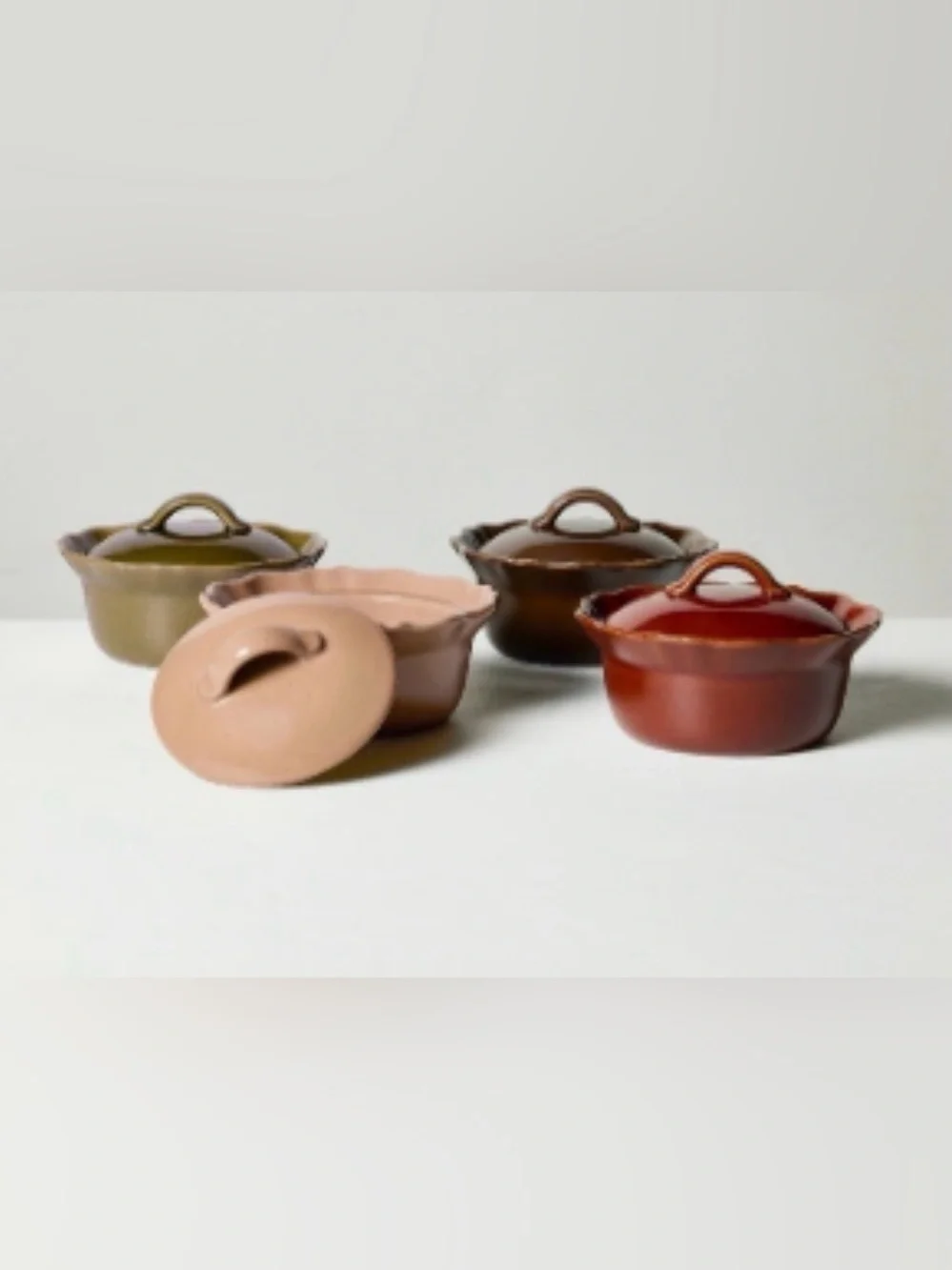 Stoneware Covered Casserole Dish - Brown/Tan